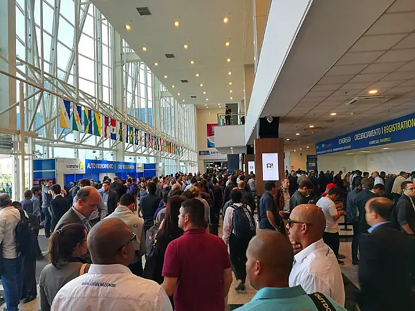 Inversores Solares Kstar Chamaram a Atenção na Intersolar South America